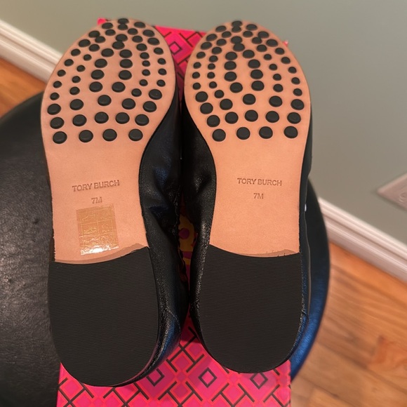 Tory Burch Black and White Loafers - Picture 4 of 5
